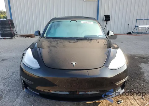 2022 Tesla Model 3 z USA, uszkodzony, nr VIN 5YJ3E1EC2NF274820